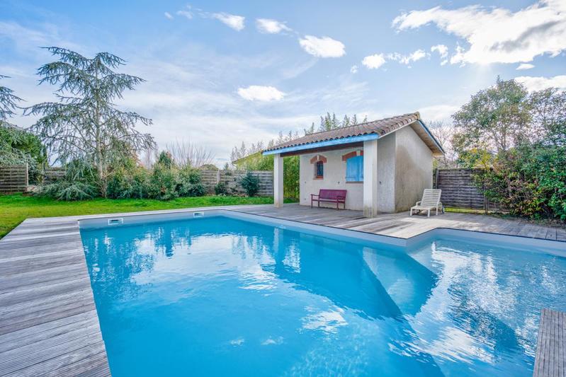 Maison - 212 m² - 7 pièces