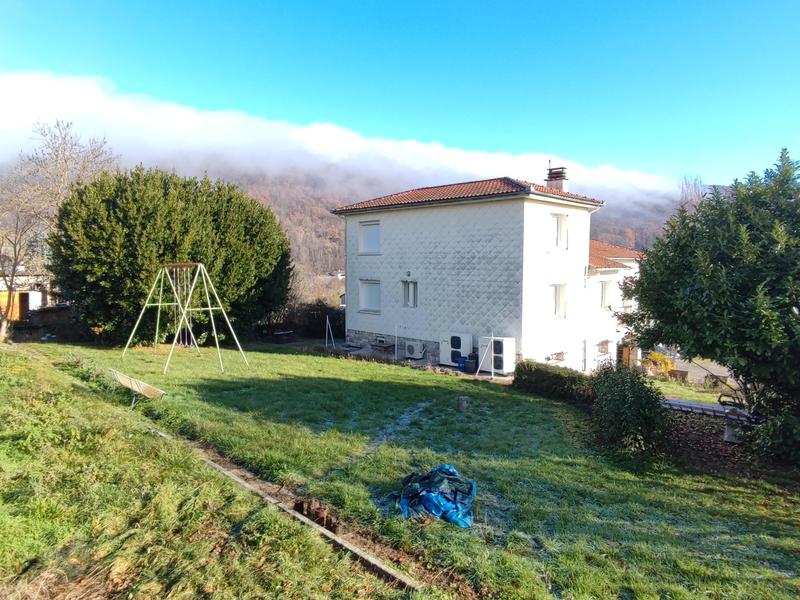 Maison - 198 m² - 6 pièces