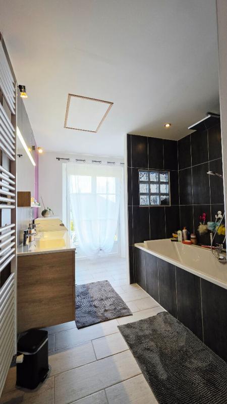 Maison - 115 m² - 4 pièces