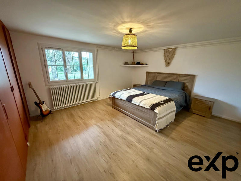 Maison - 265 m² - 12 pièces