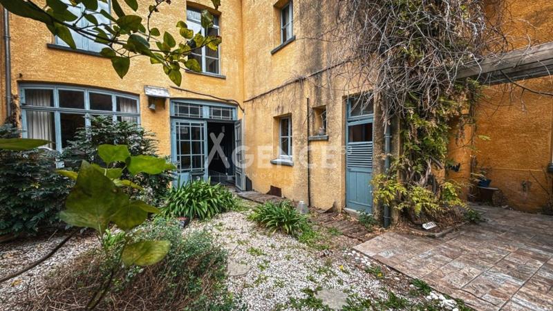 Maison bourgeoise - 340 m² - 12 pièces