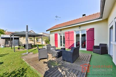 Maison - 77 m² - 3 pièces