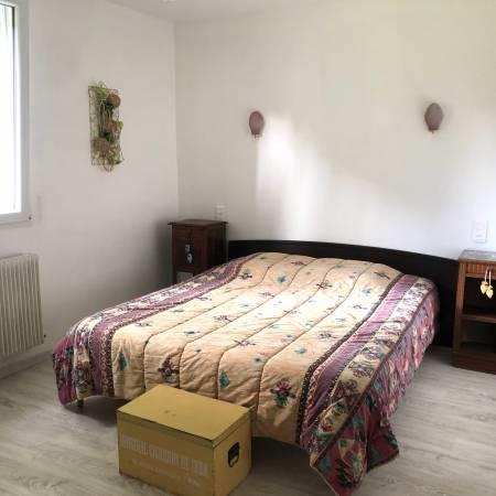 Maison - 230 m² - 9 pièces