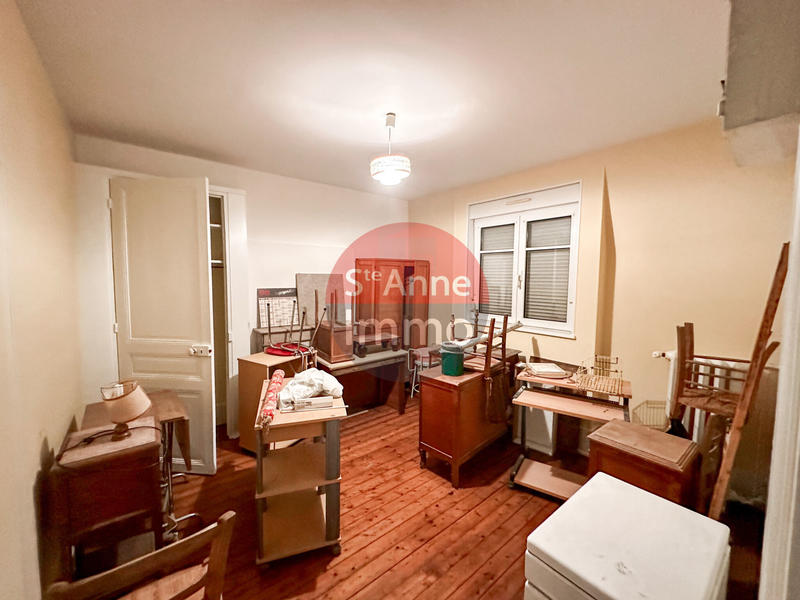 Maison - 300 m² - 12 pièces