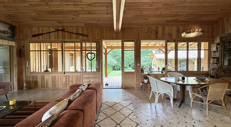 Maison de bois - 165 m² - 4 pièces