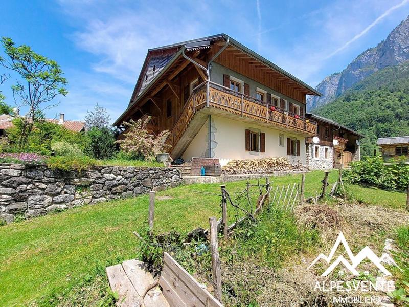 Ferme - 228 m² - 11 pièces