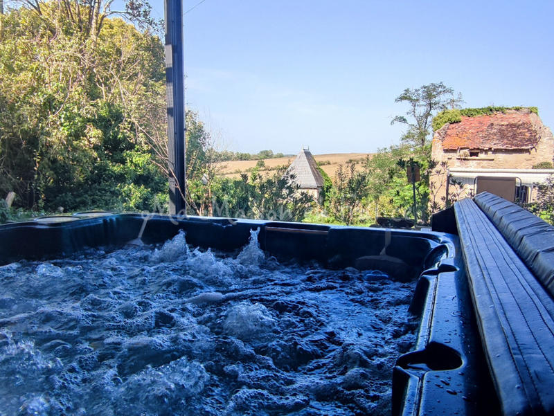 Maison - 300 m² - 10 pièces