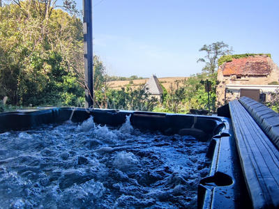 Maison - 300 m² - 10 pièces