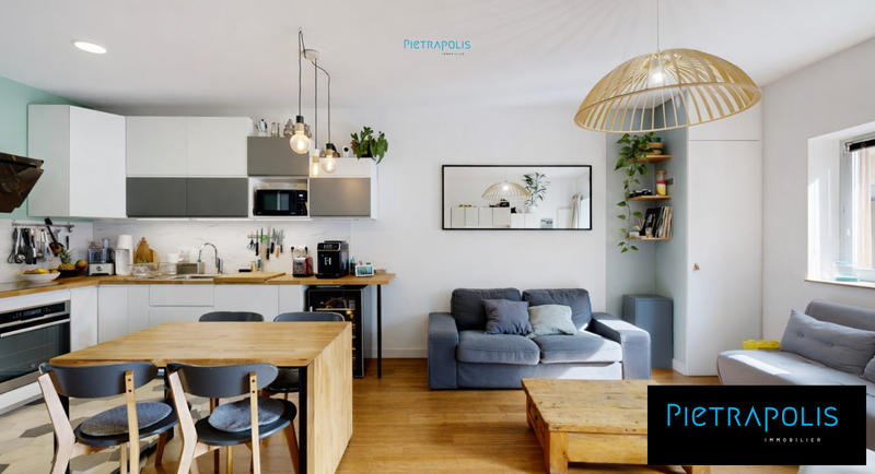 Appartement - 95 m² - 4 pièces