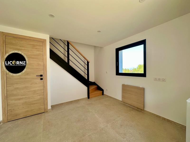 Villa - 219 m² - 9 pièces