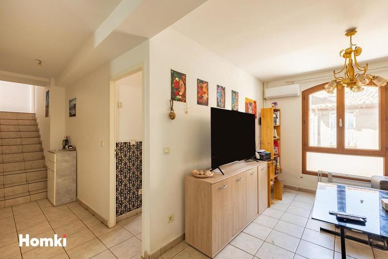 Maison - 250 m² - 8 pièces