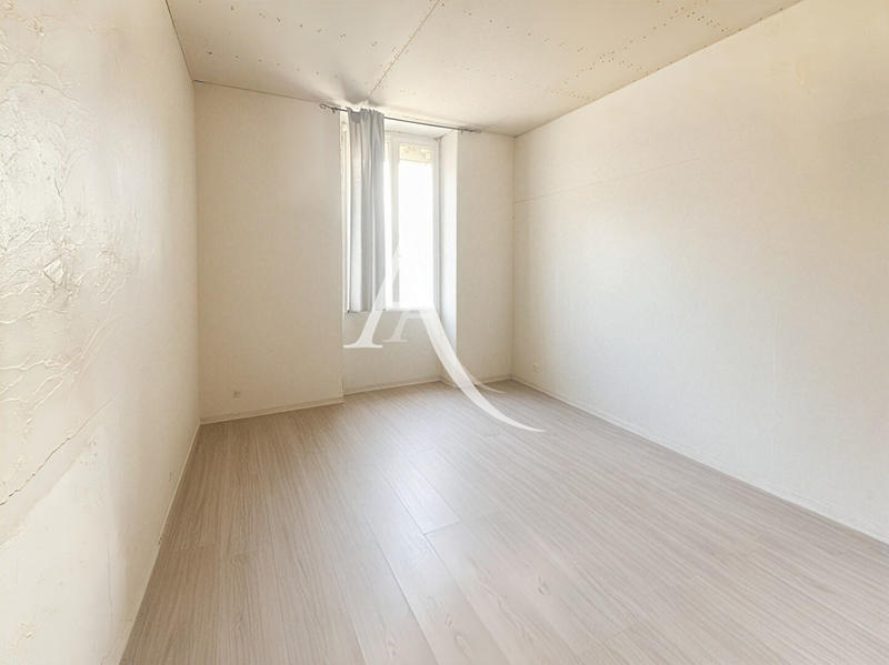 Maison - 75 m² - 3 pièces