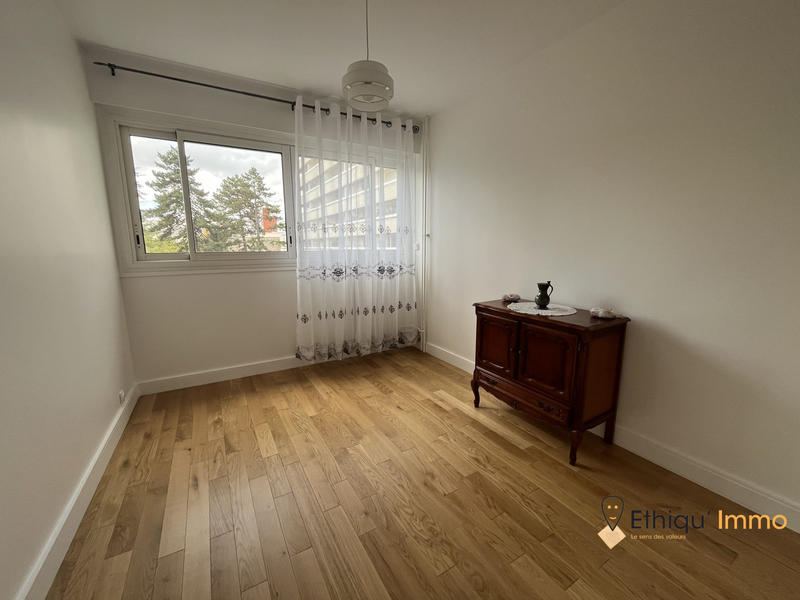 Appartement - 79 m² - 4 pièces