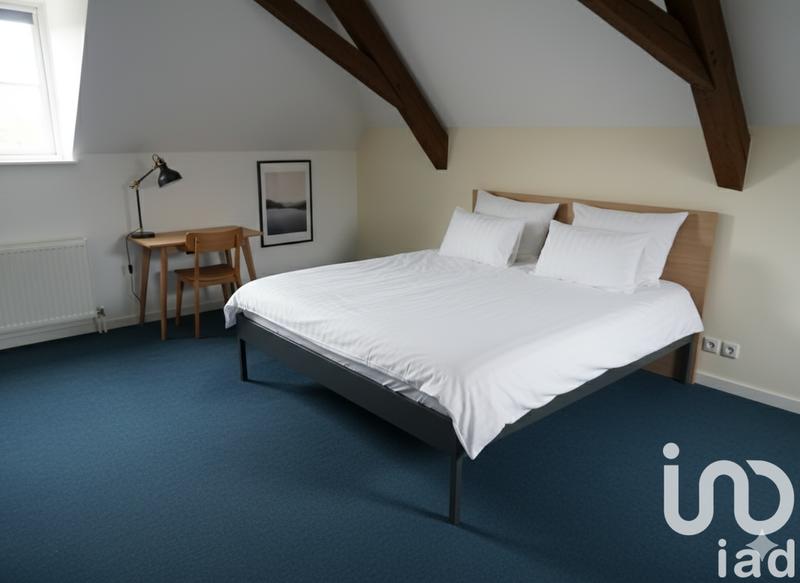 Maison - 330 m² - 5 pièces