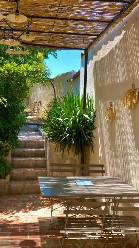 Maison - 290 m² - 8 pièces