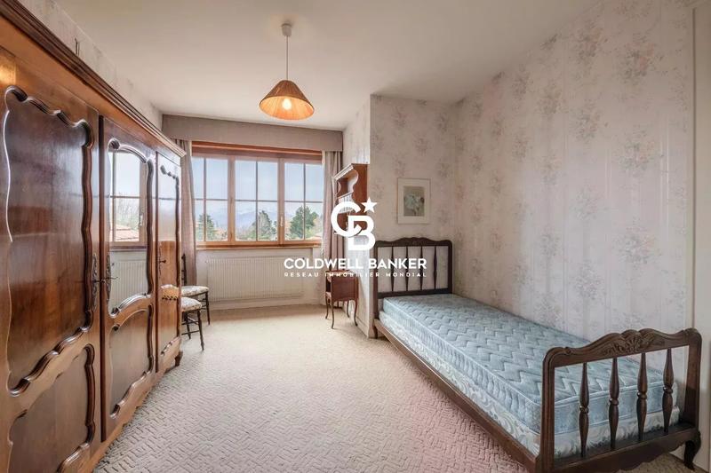 Maison - 206 m² - 10 pièces