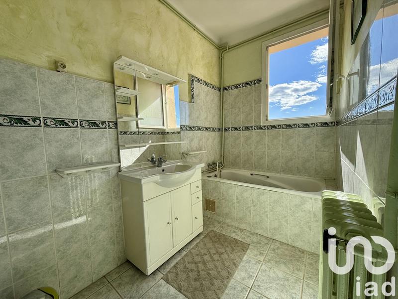 Appartement - 100 m² - 4 pièces