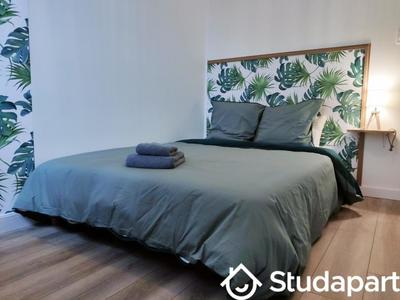 Chambre - 9 m² - 1 pièce