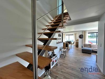 Maison - 103 m² - 5 pièces