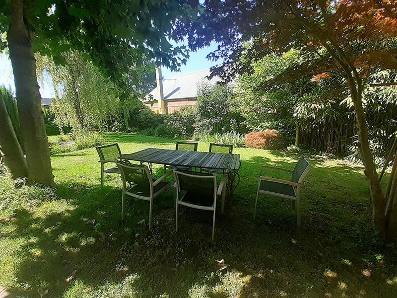 Maison - 240 m² - 10 pièces