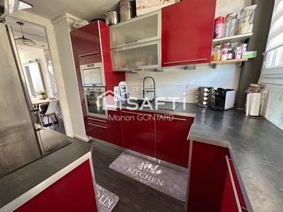 Appartement - 70 m² - 4 pièces
