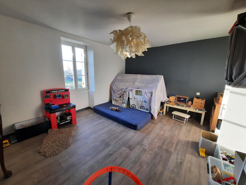 Maison - 180 m² - 5 pièces