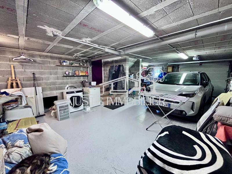 Maison traditionnelle - 170 m² - 4 pièces