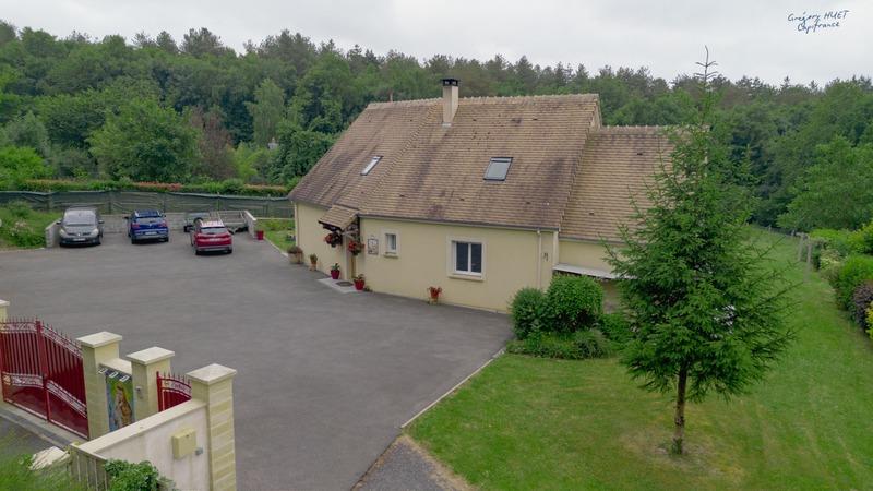 Maison - 158 m² - 9 pièces