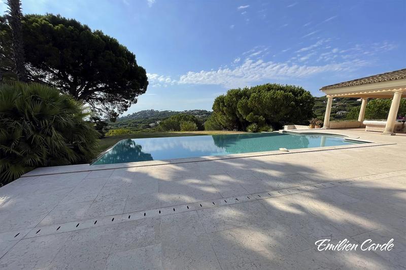 Villa - 167 m² - 6 pièces