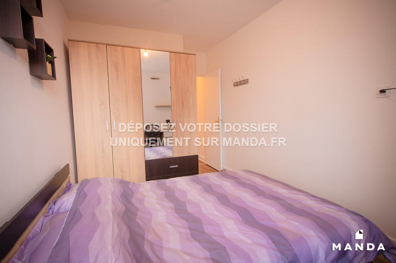 Chambre - 10 m² - 4 pièces