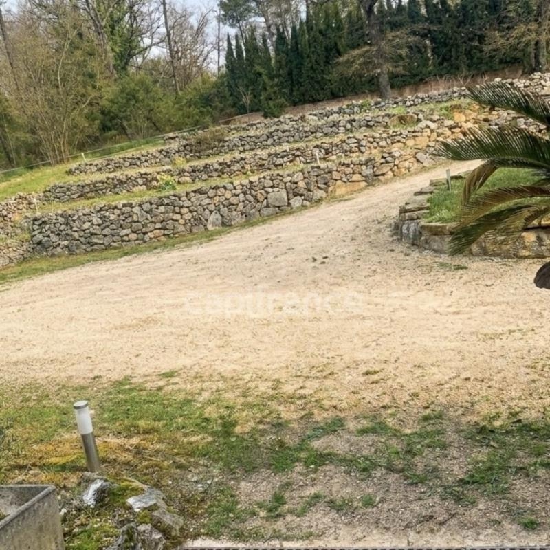 Maison - 280 m² - 7 pièces