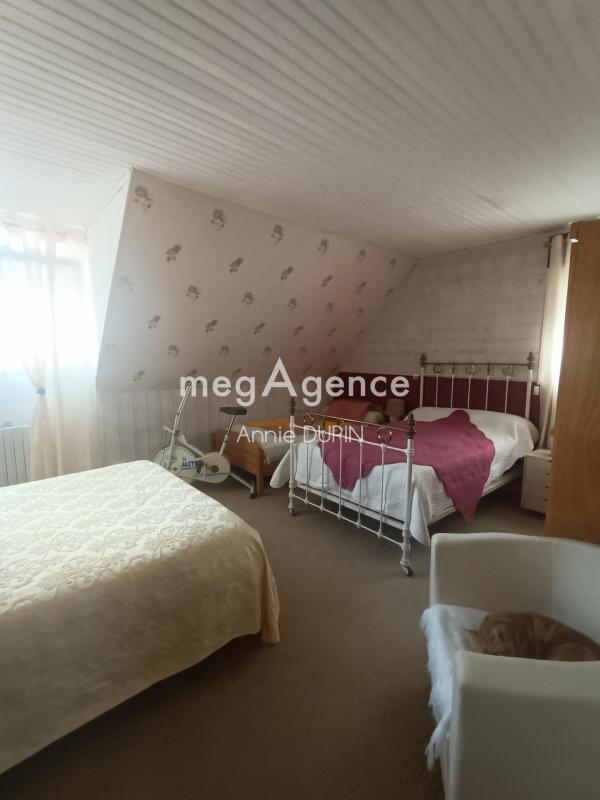 Maison traditionnelle - 135 m² - 6 pièces