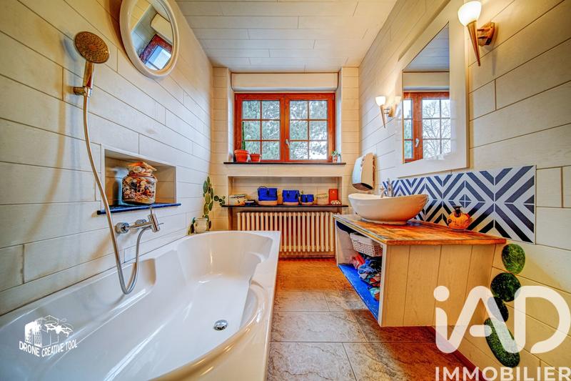 Maison - 161 m² - 7 pièces