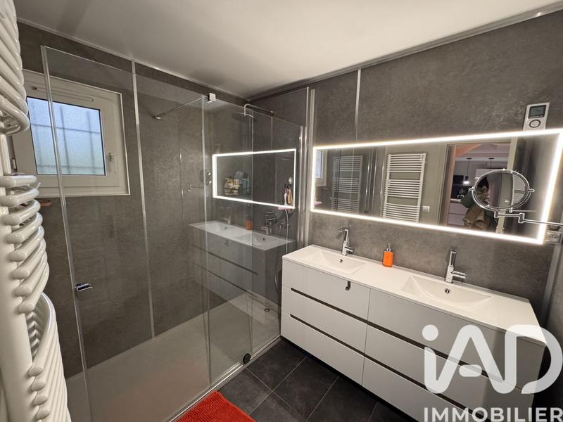 Maison - 85 m² - 5 pièces