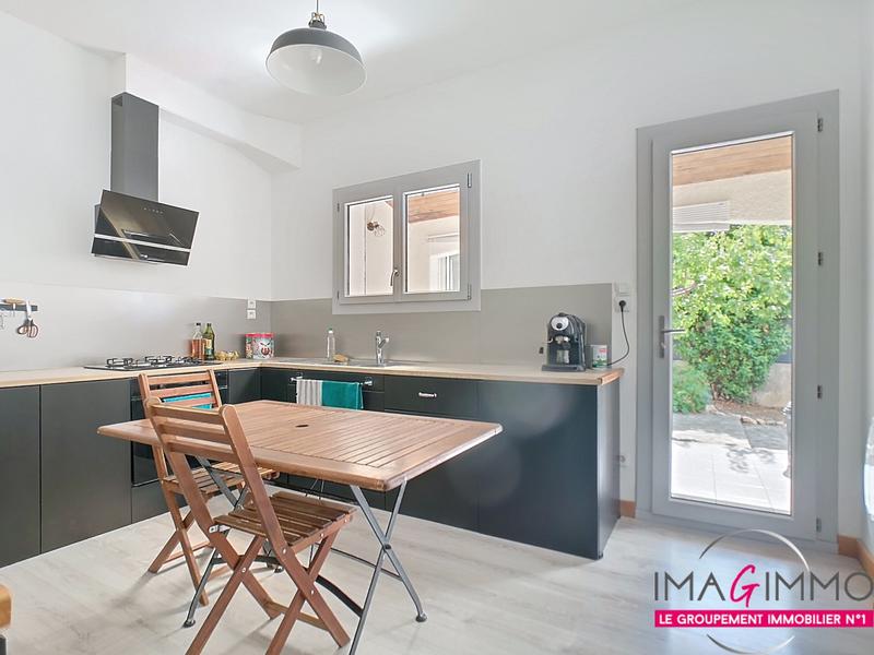 Villa - 164 m² - 10 pièces