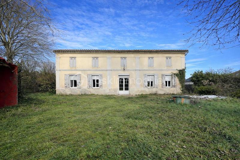 Maison - 294 m² - 6 pièces