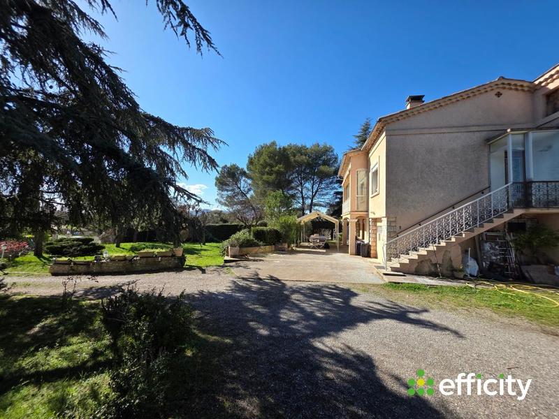 Villa - 152 m² - 5 pièces