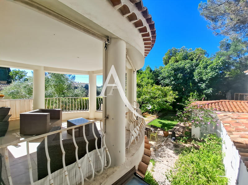 Appartement - 74 m² - 3 pièces