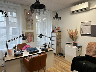 Local commercial - 80 m² - 4 pièces