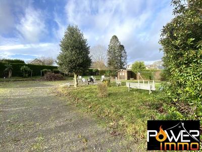 Immeuble - 330 m² - 21 pièces