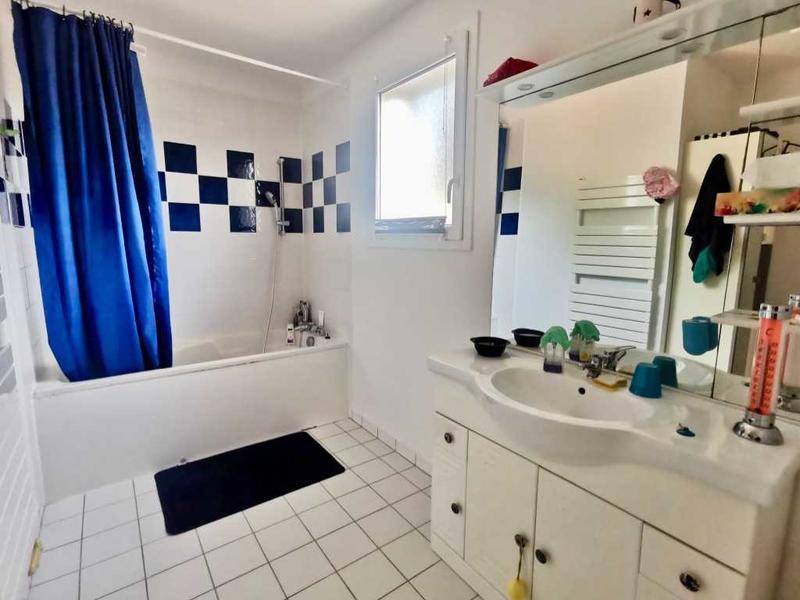 Maison jumelée - 130 m² - 5 pièces