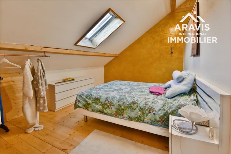 Maison - 393 m² - 11 pièces