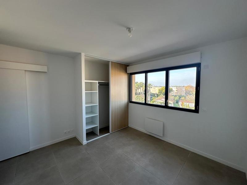 Appartement - 90 m² - 4 pièces