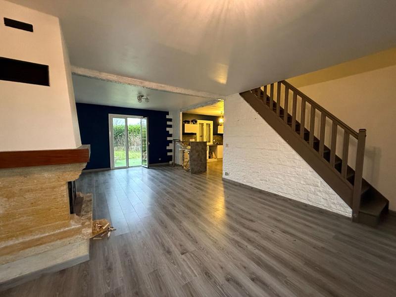 Maison - 90 m² - 5 pièces