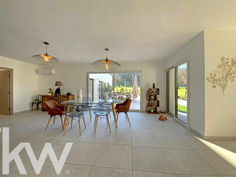 Maison - 142 m² - 5 pièces