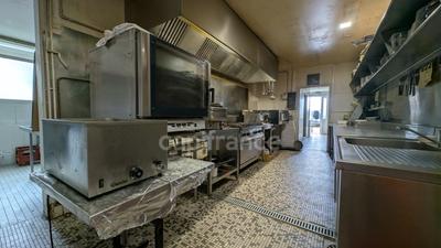 Fonds de commerce - 320 m²