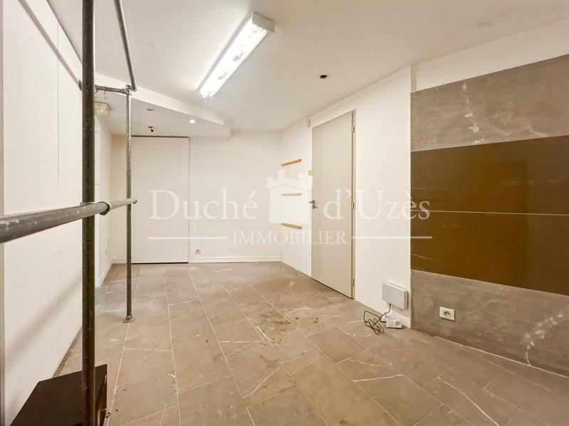Local commercial - 80 m² - 3 pièces