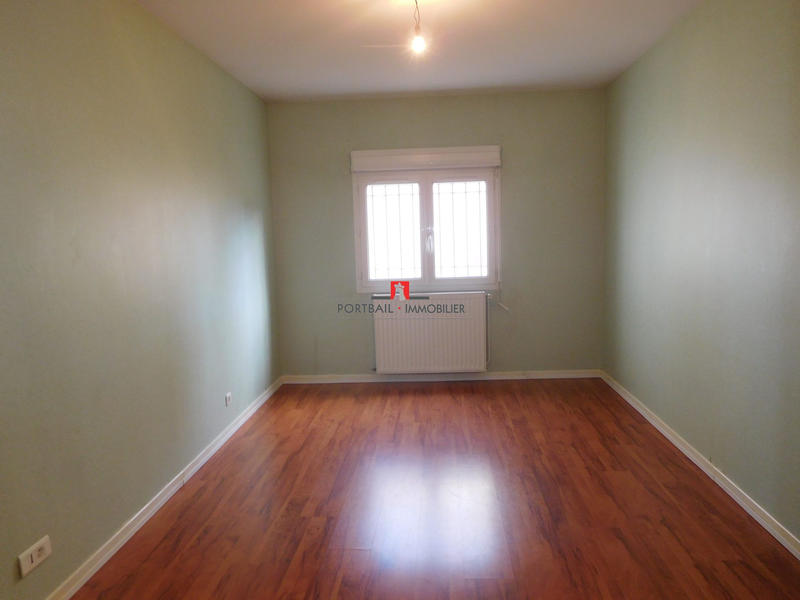 Maison - 98 m² - 4 pièces