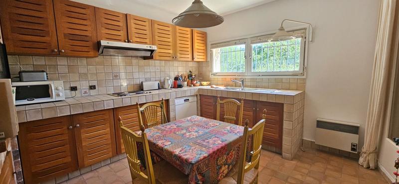 Maison - 162 m² - 9 pièces