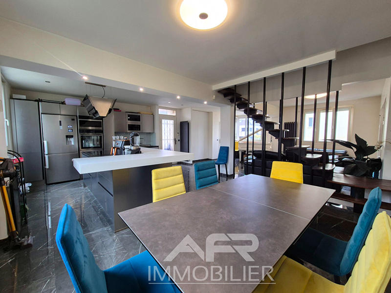 Maison - 155 m² - 5 pièces